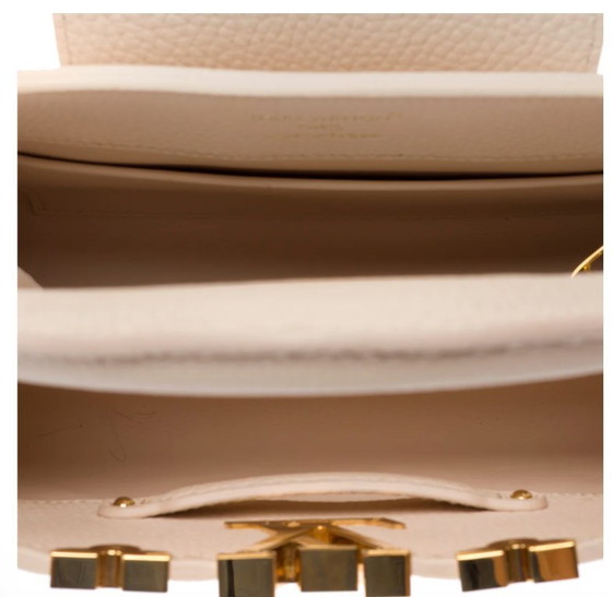Image 1 of Sac LOUIS VUITTON Capucines en Cuir Rose - 103496
