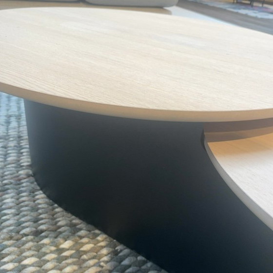Image 1 of Pode Flowy coffee table