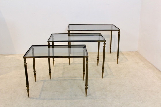 Ensemble de Tables Gigognes Maison Charles, Tables d'appoint, Verre, Laiton (photo 6 sur 11)
