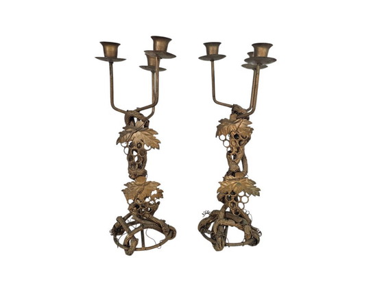 Image 1 of Style Hollywood Regency - ensemble de chandeliers - dorés - décor de vignes et de feuilles - troisième quart du XXe siècle