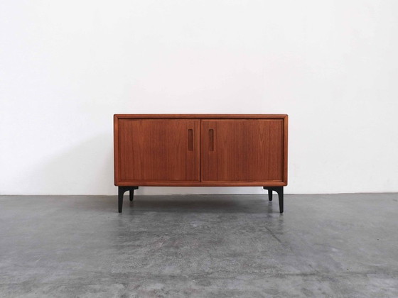Image 1 of Credenza vintage in teak “VESKAR”. 