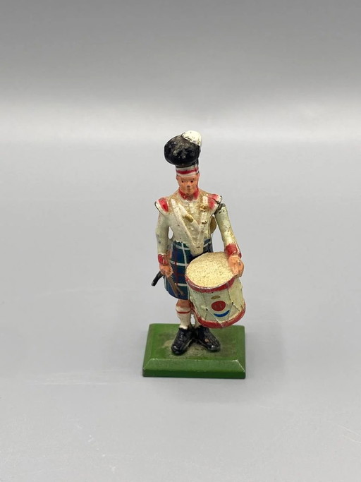 Collectible figurine – Scottish Drum Major in parade uniform – William Britain & Sons – beeldhouwkunst