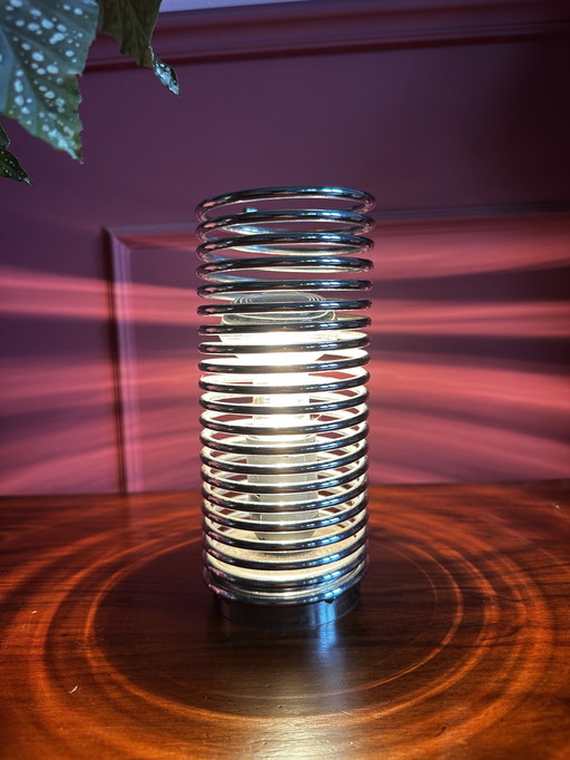 Massive spiral lamp table lamp