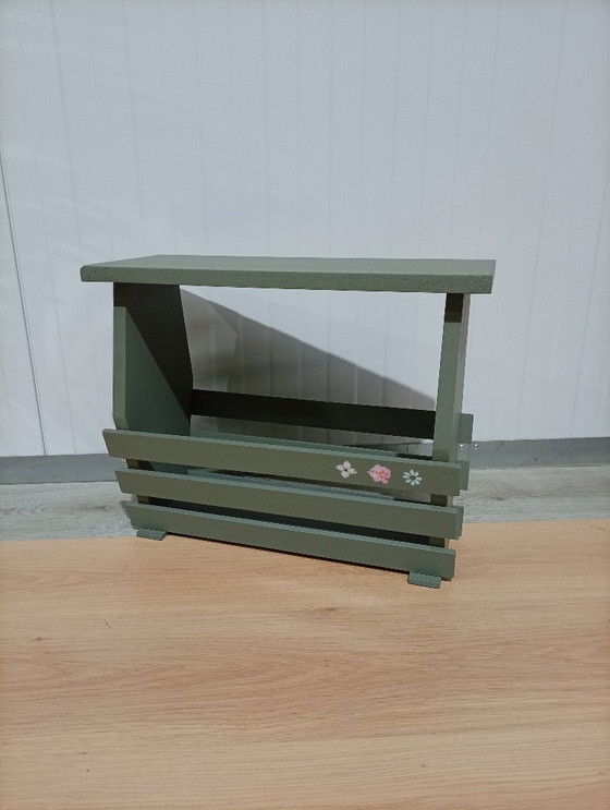 Image 1 of Magazine rack