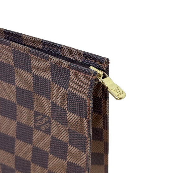 Louis Vuitton Toiletartikelen 26 – Overige tassen, Nylon (photo 7 of 14)