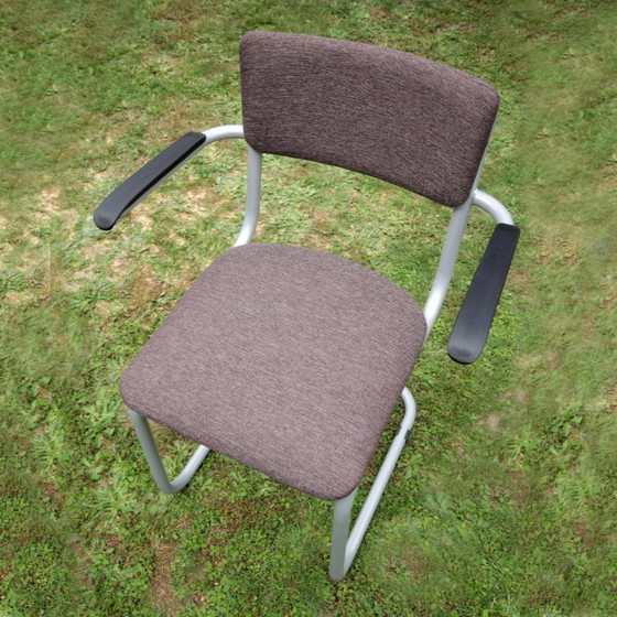 3 slede-/cantileverstoelen – Eetkamerstoelen, Textile (photo 5 of 16)