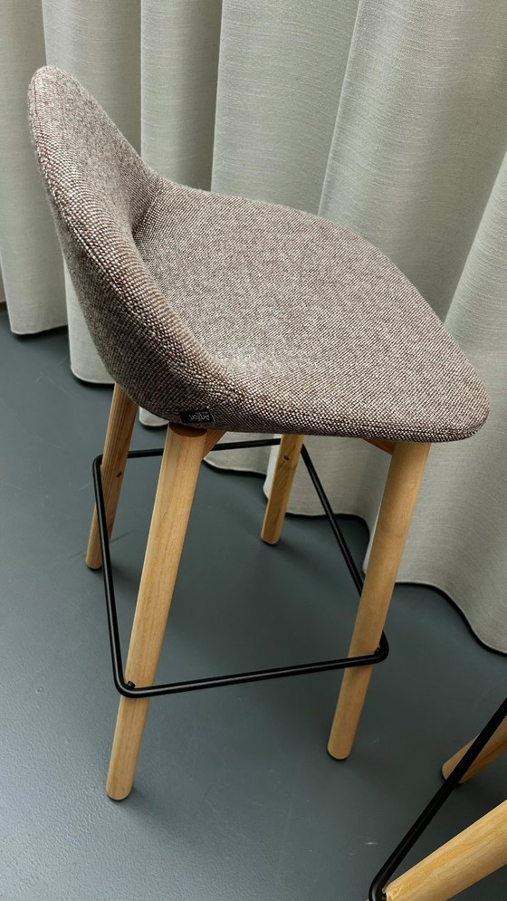 Image 1 of Set di 2 sgabelli da bar Artifort Beso