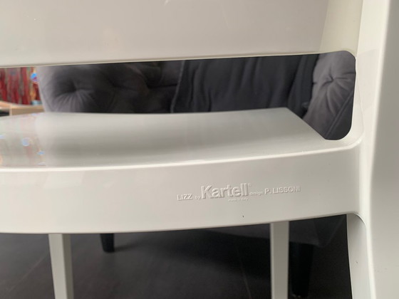 Image 1 of 2x Kartell Stuhl Lizz, weiß glänzend