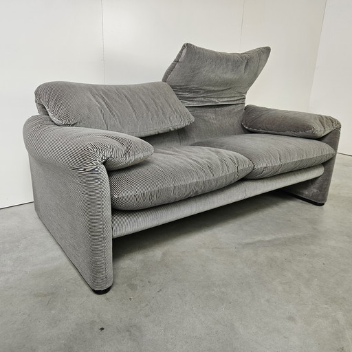 Italian Cassina Maralunga, striped light gray/blue