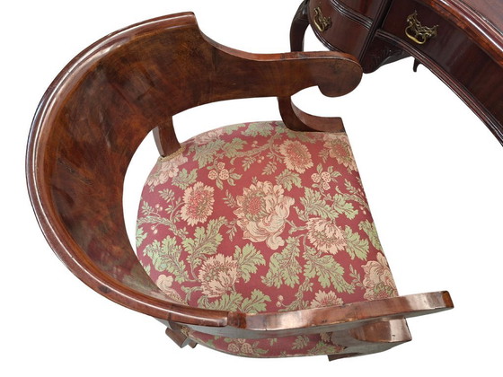 Image 1 of Conjunto de estudio Elite: Escritorio con forma de frijol y silla de bañera