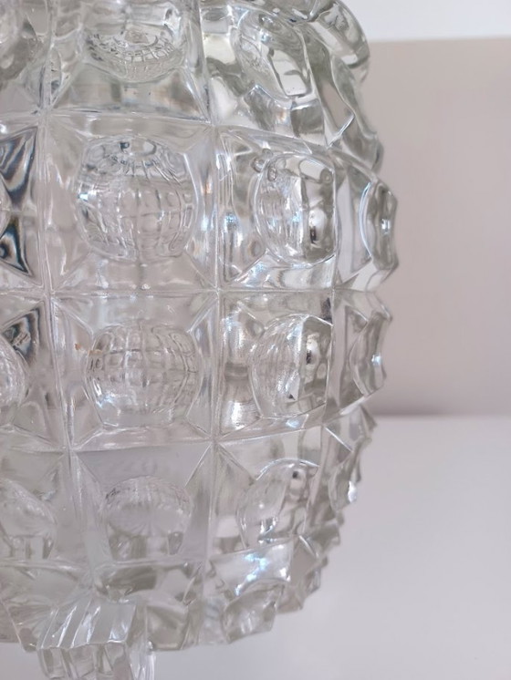 Image 1 of Art Deco Libochovice koekjespot. Gemerkt.  Vintage Czechoslovakisch geperst glas. 23cm