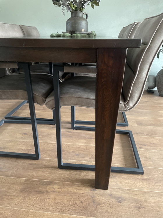 Image 1 of Eettafel 200x90 massief eiken met 6 stoelen 