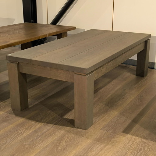 Private Label Navarra coffee table
