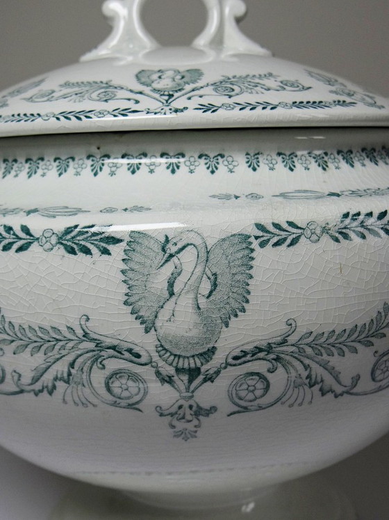 Image 1 of Large antique K&G Lunéville Compiègne pattern ironstone tureen