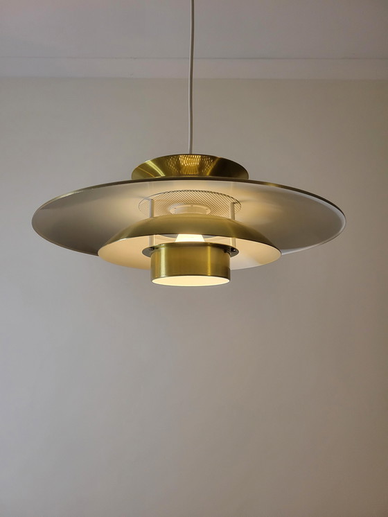 Image 1 of Lampe vintage danoise en laiton