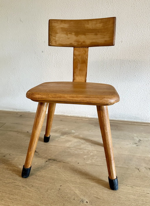 Silla infantil vintage de madera de los años 60