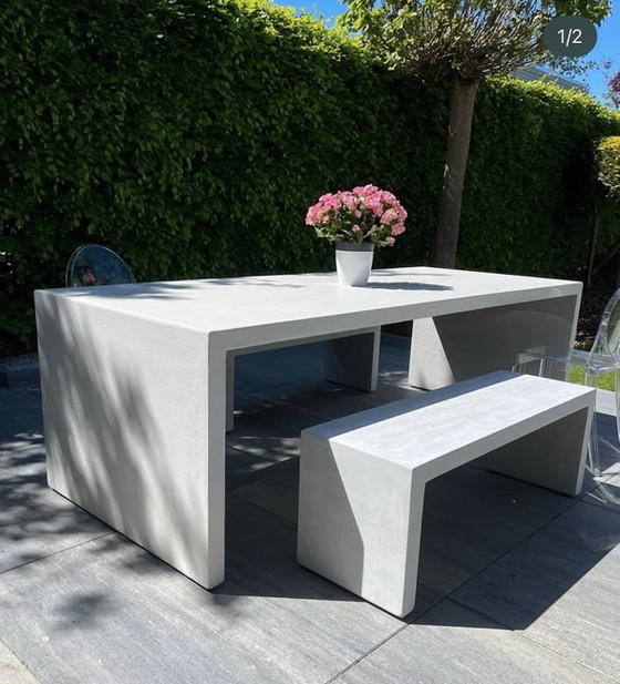 Image 1 of Net-Real Concrete Garden Set