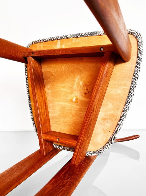 Juego de dos sillas T raras fabricadas en Dinamarca – A.B.J. Møbler, Sillas de comedor, Wood, Vintage (photo 19 of 20)
