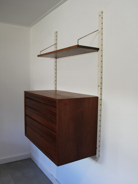 Image 1 of Vintage modular wall system by Poul Cadovius