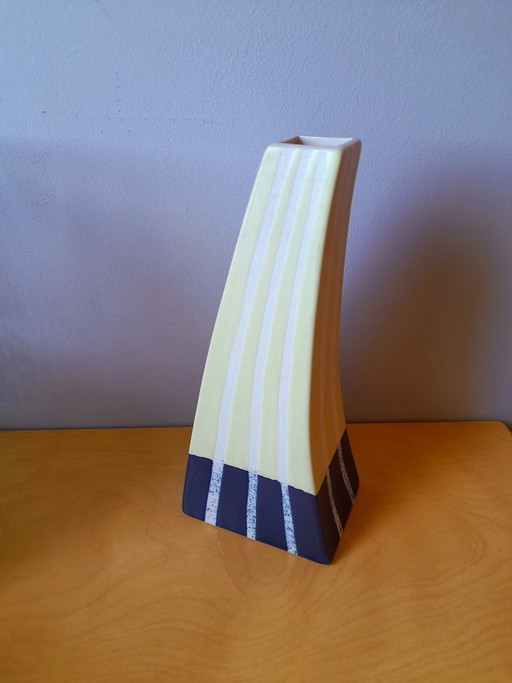 Ceramic vase