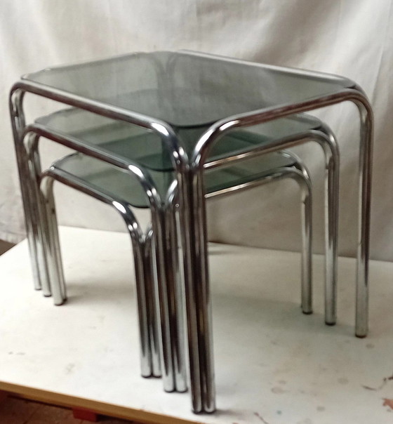 Image 1 of Tables gigognes vintage en chrome
