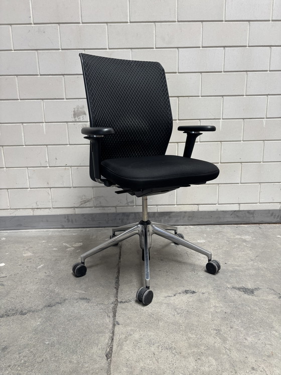 Vitra ID Mesh Bureaustoelen 2 Stuks Op Voorraad – Plastic, Textile (photo 5 of 8)