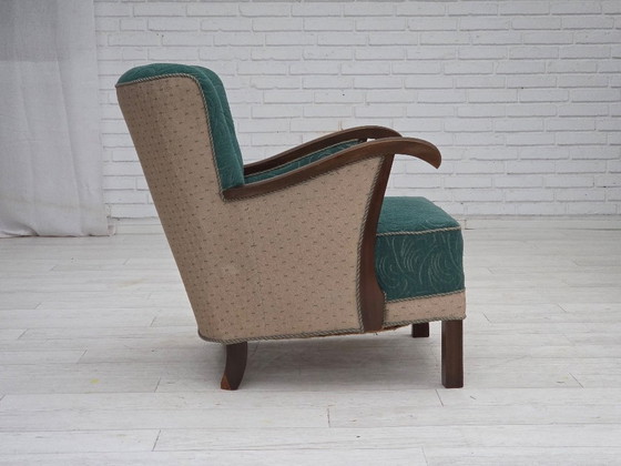 Image 1 of Dänischer Sessel aus den 1950er Jahren, original grün/beige Möbelwolle, Buchenholz.