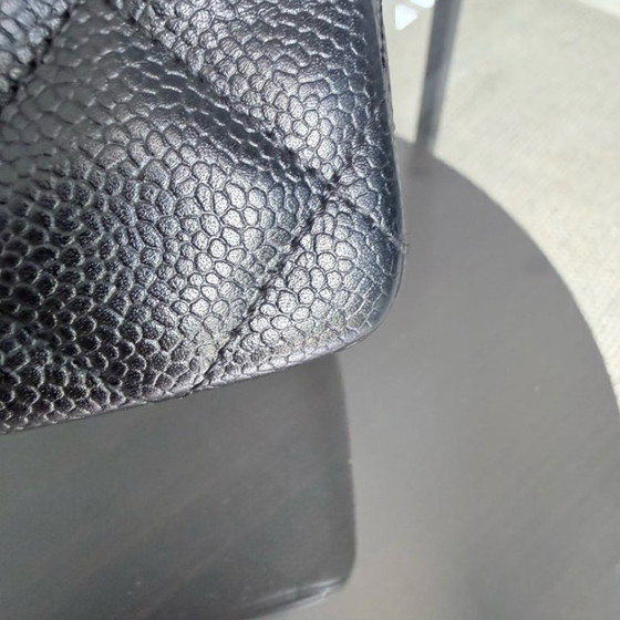 Image 1 of Chanel Classic Flap Jumbo – Caviar 30 cm, gesteppt, schwarz, silberfarbene Beschläge
