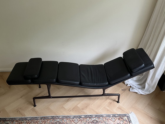 Image 1 of Vitra Soft Pad Chaise ES106