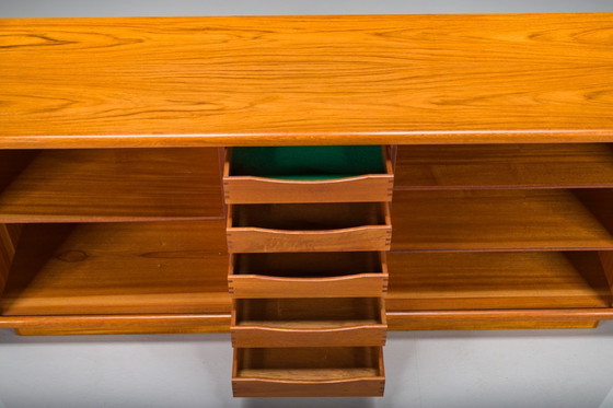 Image 1 of Mid Century Dänisches Teak Sideboard von Dyrlund, 1960er Jahre