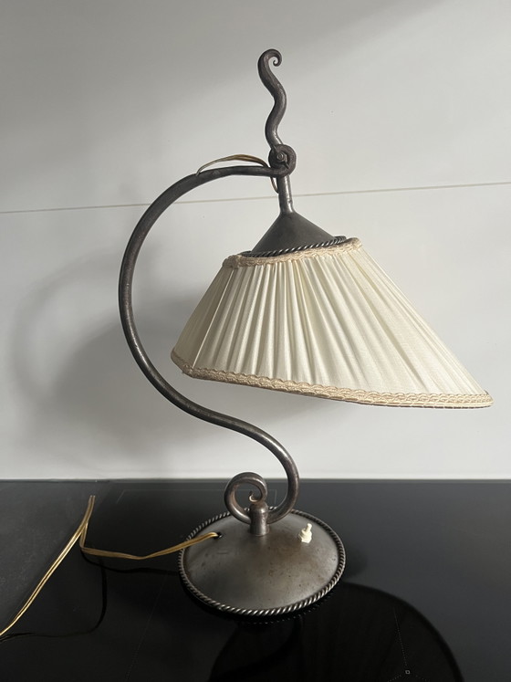 Lampada da tavolo in ferro battuto Dutch Arts & Crafts Amsterdam School anni '20 – Lampade da tavolo (photo 2 of 12)