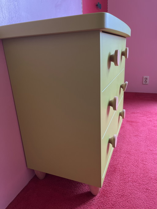 Armario para habitación infantil