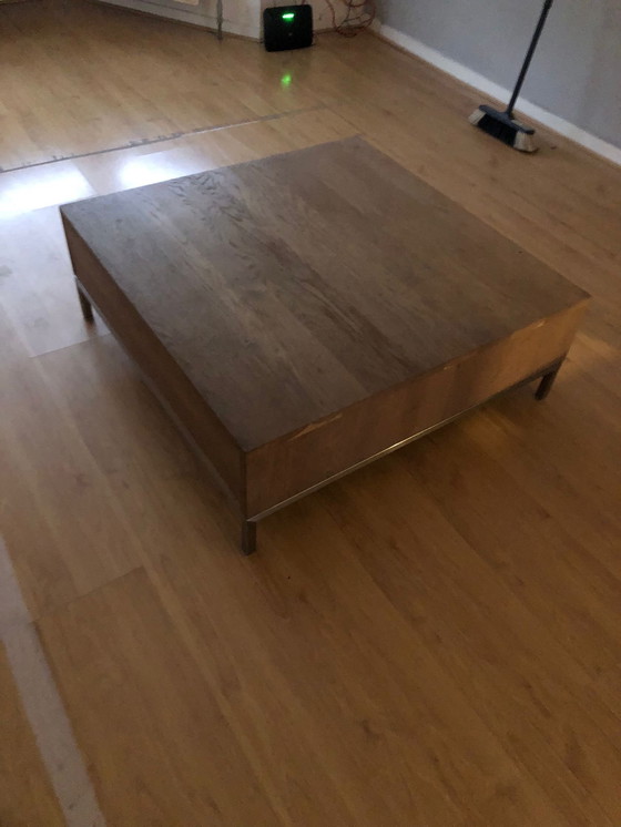 Image 1 of Tk prachtige eikenhouten salontafel met opbergla