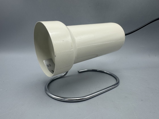 Image 1 of Projecteur vintage crème avec base chromée