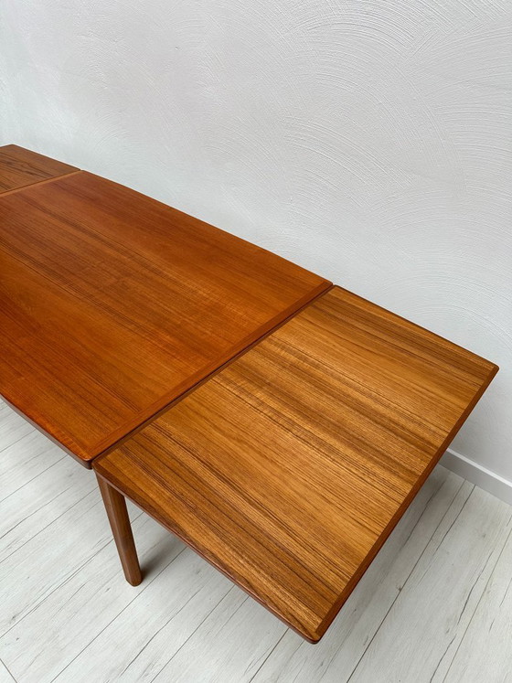 Image 1 of 1960s Danish Teak Extendable Dining Table by Vamo Sønderborg – Large Mid-Century Table with Pull-Out Leaves