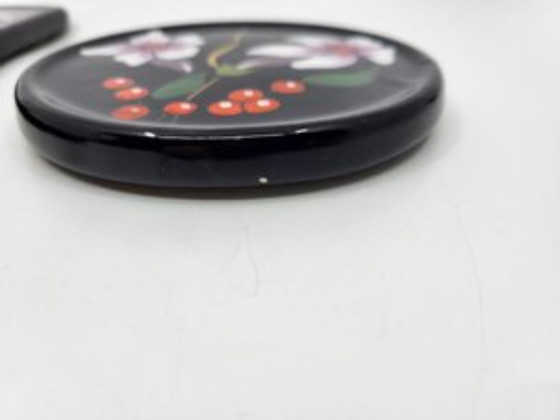 Image 1 of Sottobicchieri smaltati e sottobicchieri di Manufacture Des Emaux De Longwy 1798, Francia, anni '70, set di 3