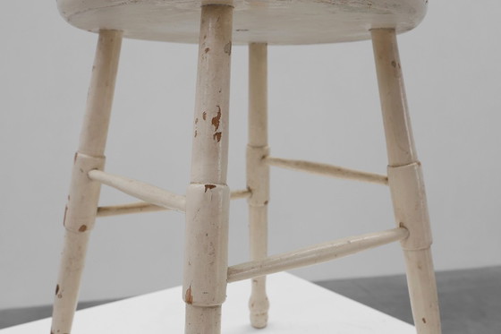 Image 1 of Sgabello basso rustico da fattoria in legno bianco, Francia ca. 1920