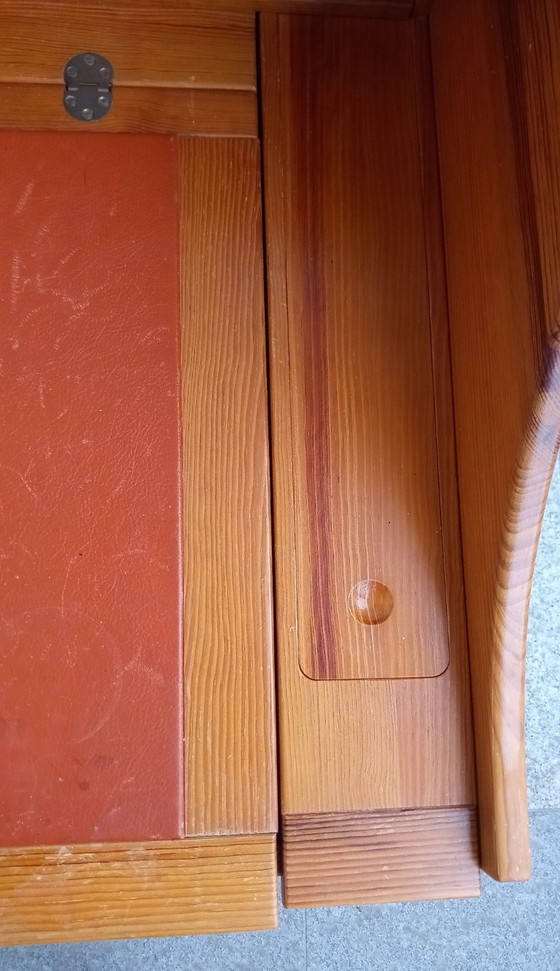 Image 1 of Bureau in Oregon Pine van Andreas Hansen voor Hadsten Träindustri