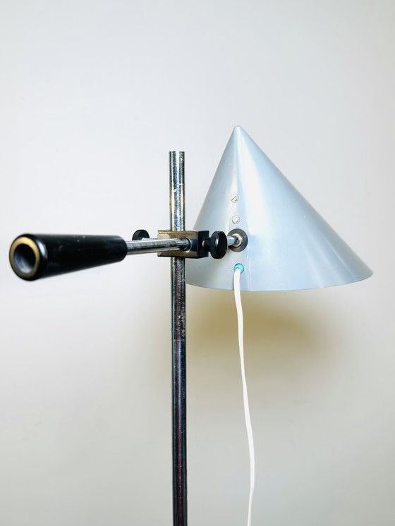 Image 1 of D-2003 BODENLAMPE VON JAN JASPERS FÜR RAAK AMSTERDAM, NIEDERLANDE, 1950er Jahre