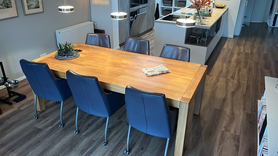 Image 1 of Tavolo da pranzo in legno di olmo laccato Pilat&Pilat AFM