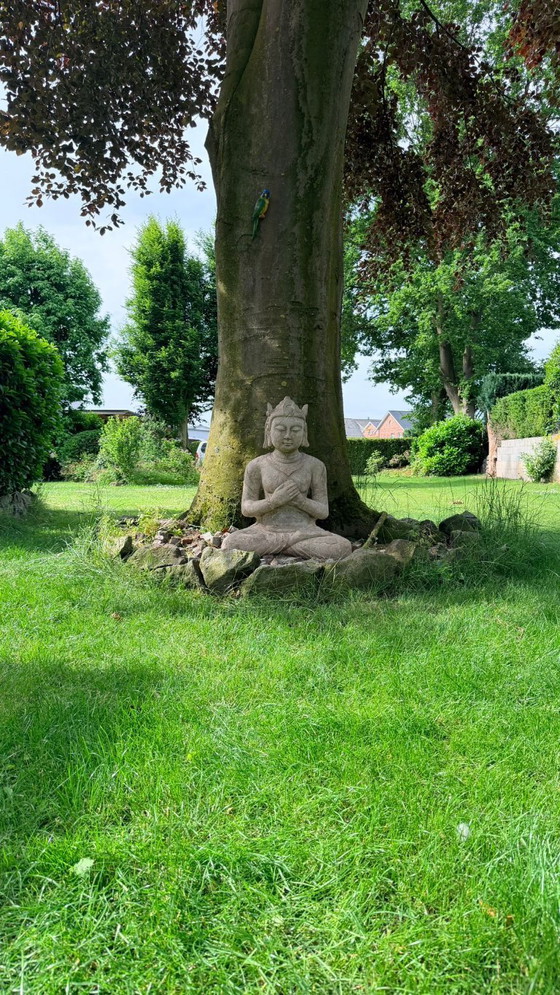 Image 1 of Monumentale Indonesische Tempelfiguur à Natuursteen – Java de Bali – 19e Eeuw