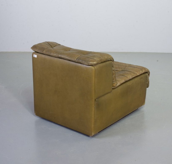 Image 1 of Sofá modular De Sede DS11 de cuero con parches verde oliva, diseño de mediados de siglo, 6 elementos. Suiza, años 70.