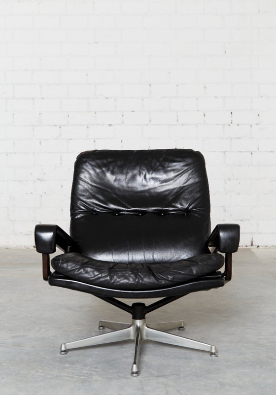 Image 1 of Vintage loungestoel en voetenbank van André Vandenbeuck voor Strässle