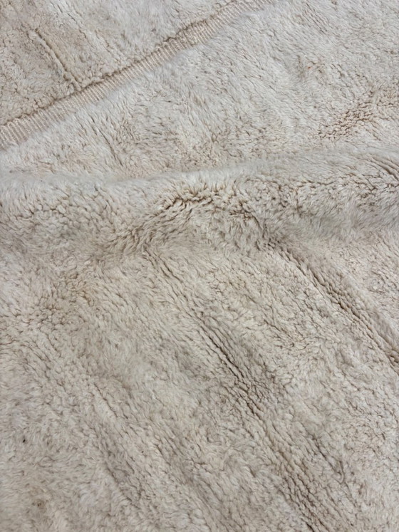 Image 1 of Großer marokkanischer Beni Ouarain Teppich – 280 x 410 cm – Handgefertigter minimalistischer Wollteppich in Natur-Elfenbein