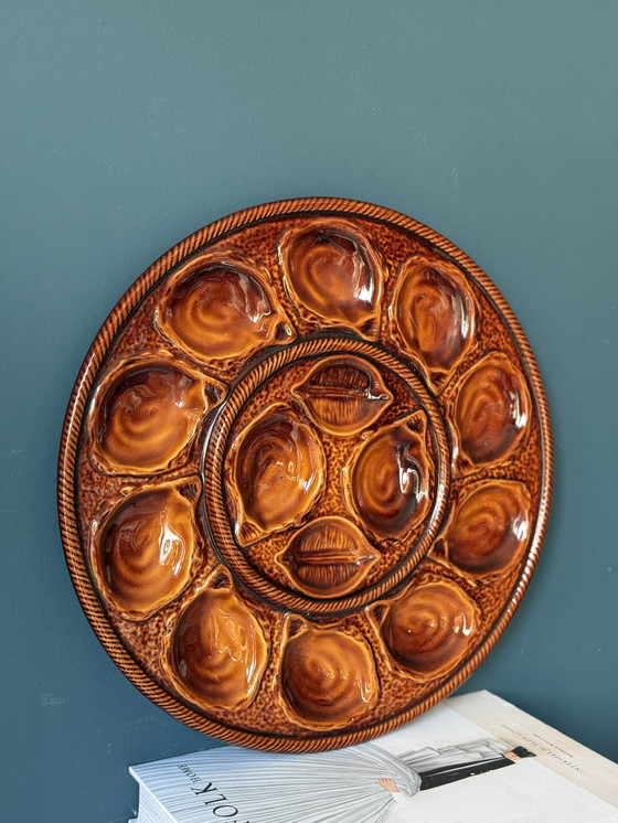 Image 1 of St.Clement XL vintage oesterschaal bruin