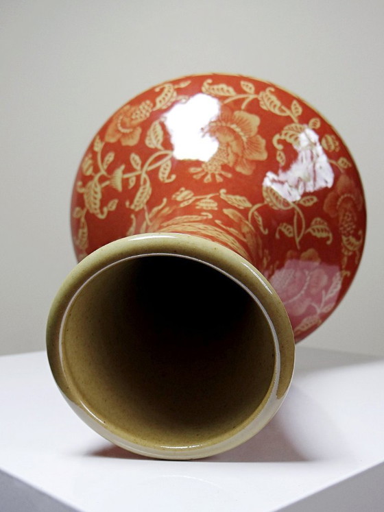 Image 1 of Chinese vase, 20th century, hand-painted ceramic, unusual shade of red