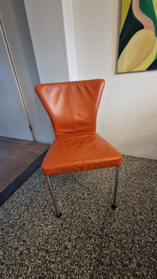 Dining Table with 6 Leather Chairs