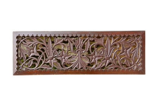 Openwork wall panel in carved wood with a plant motif, originating from Sri Lanka, 97x32cm – wanddecoratie