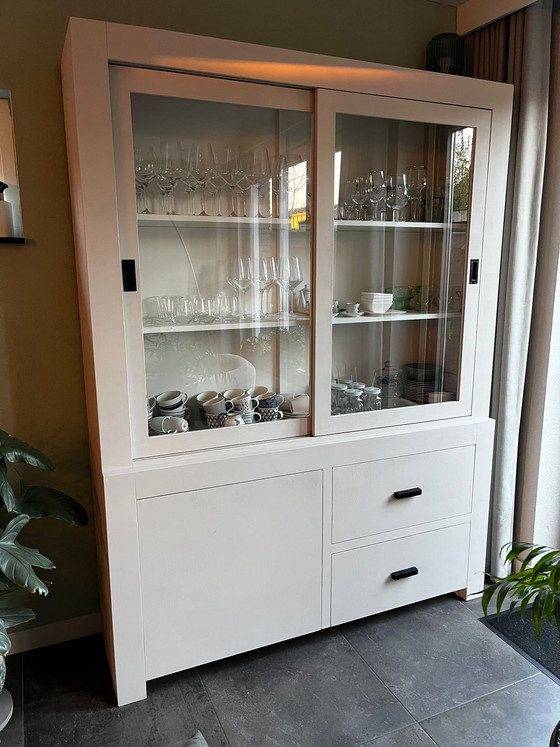 Image 1 of Vitrine élégante