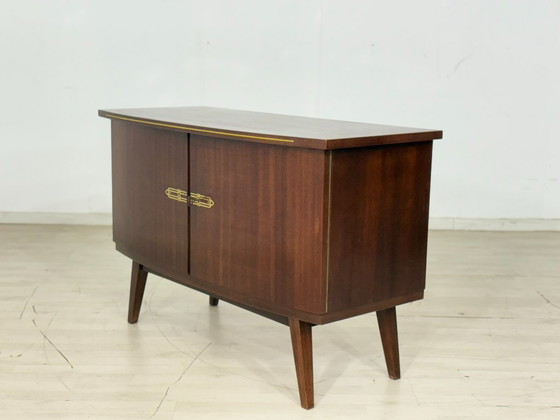 Image 1 of Commode uit het midden van de 20e eeuw / Woonkamerkast / Dressoir uit de jaren 60